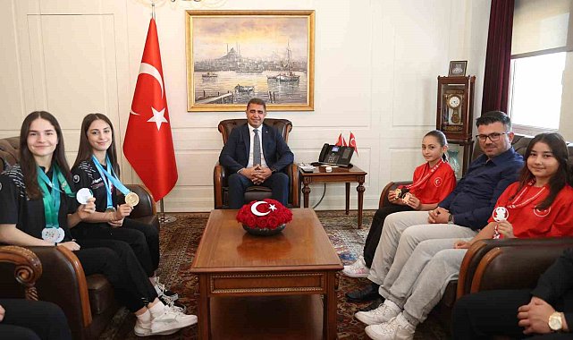 Vali Aslan başarılı sporcuları ağırladı