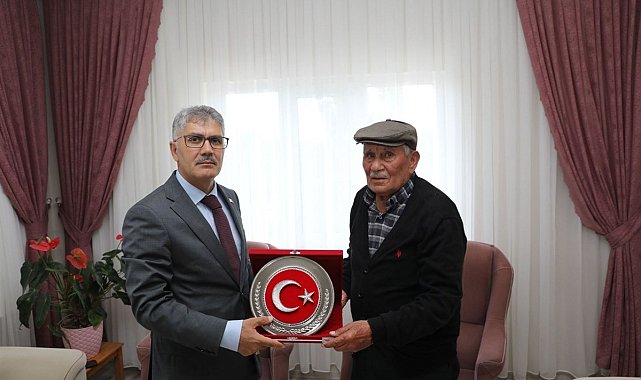 Vali Çelik belde ve köylerde vatandaşların taleplerini dinledi
