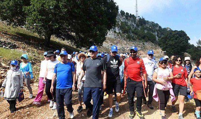 Vatandaşlar doğa yürüyüşünde buluştu