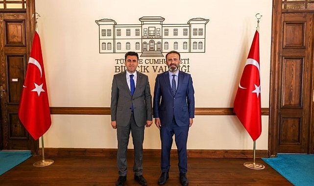 Veda ziyaretlerine başladı