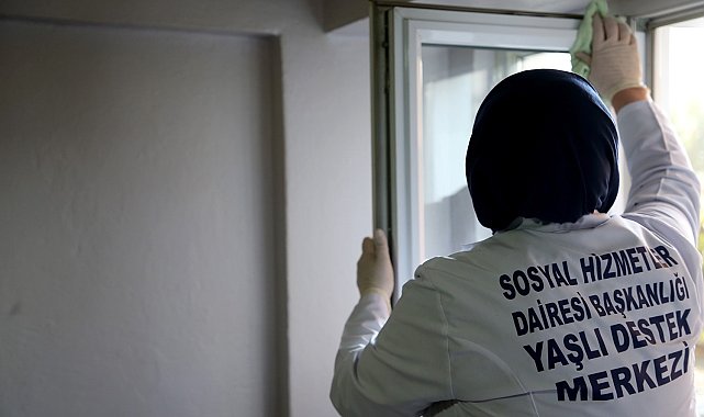 YADEM bayram öncesi yaşlıların yüzünde tebessüm oldu