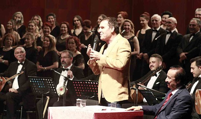 Yarım asırlık korodan '50. Yıl Sanat Gecesi-2' Konseri