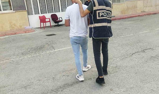 12 ayrı suç kaydı olan ve hapis cezasıyla aranan şahsı polis yakaladı