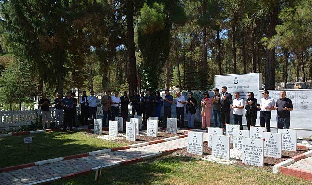 15 Temmuz şehidi Ağaroğlu, mezarı başında anıldı