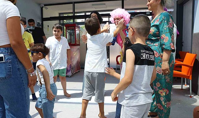 'Engelsiz çocuklara' doğum günü sürprizi