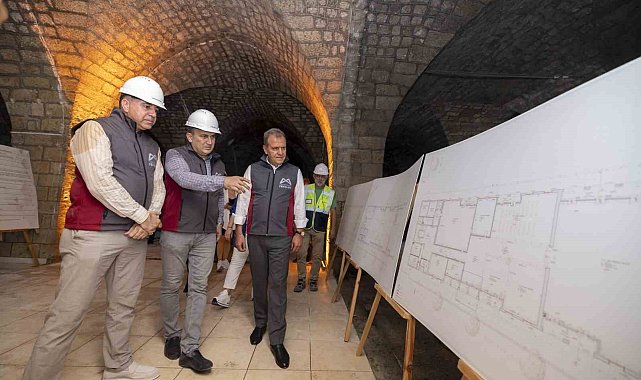 'Kent Müzesi' yapılacak Taş Bina'da restorasyon çalışmaları sürüyor