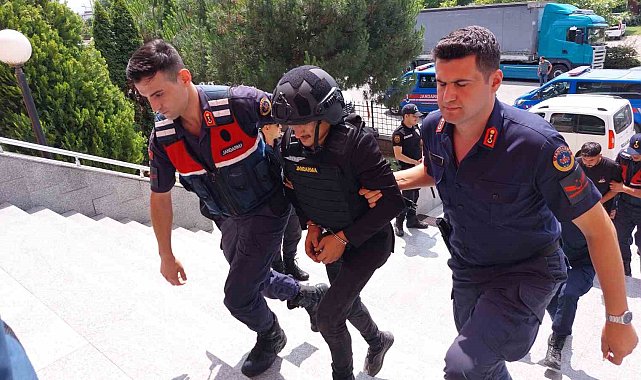 'Muhtarlık seçimi husumeti' cinayetinde 2 kardeşi öldüren şahıs adliyede