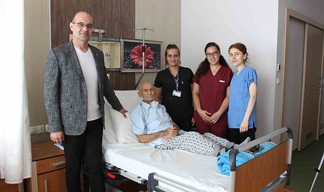 6 ay sonra ilk kez su içebildi: "İçtiğim su zemzem gibi geldi"