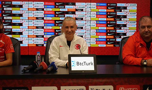 A Milli Kadın Futbol Takımı, İsviçre maçına hazır