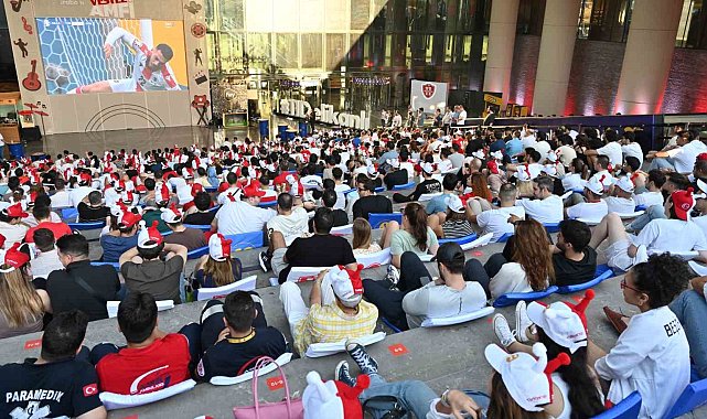 A Milli Takım'ın çeyrek final mücadelesi dev ekranda