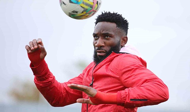 Aaron Appindangoye, Sivasspor'a veda etti