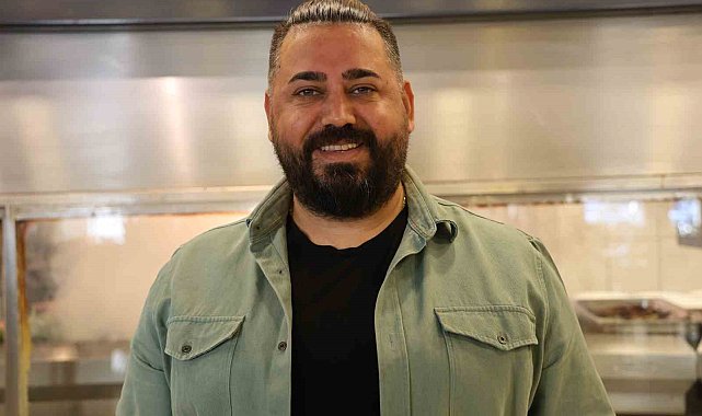 Adanalı kebapçı 'Dünya Kebap Günü'nü kutladı