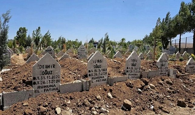 Ağabey, kardeş ve çocukları yan yana defnedildi