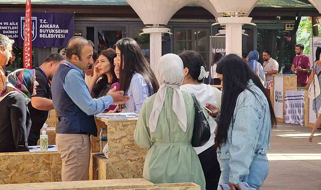 Ahi Evran Üniversitesi, aday öğrencileri bilgilendiriyor