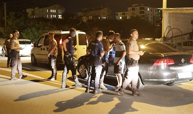 Aksaray'da polisin şok uygulamaları sürüyor