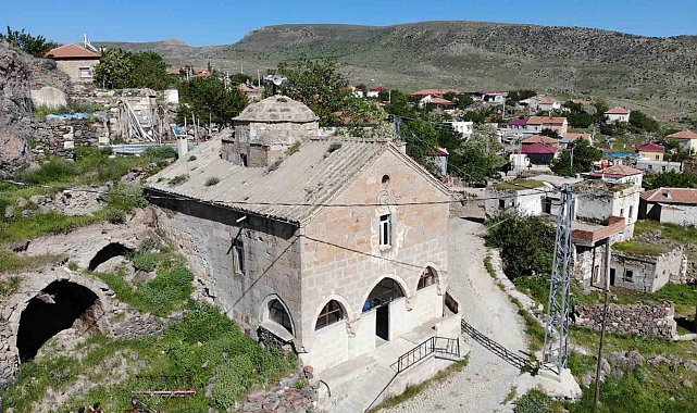 Aksaray'daki 244 yıllık kiliseden çevrilen cami imam bekliyor