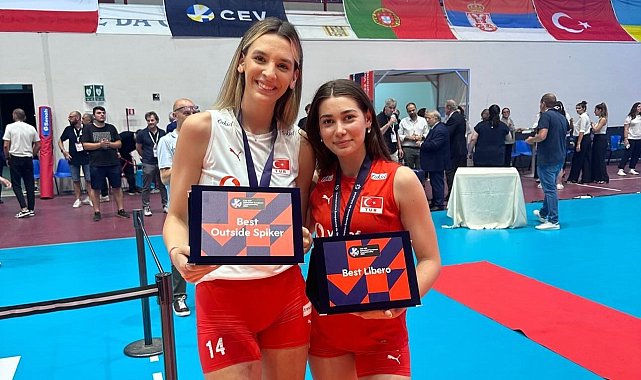 Aleksia Karutasu ve Selin Adalı, U22 Avrupa Şampiyonası'nda rüya takıma seçildi
