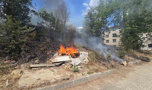 Anız yangını vatandaş itfaiye iş birliğiyle söndürüldü