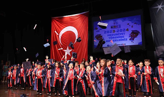 Antalya Büyükşehir kreşlerinde mezuniyet coşkusu