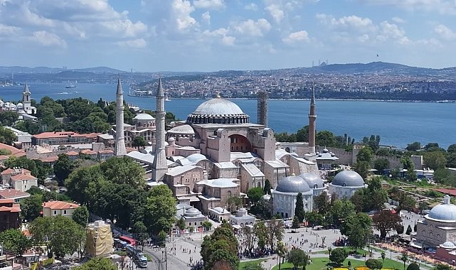 Ayasofya-i Kebir Cami-i Şerifi ibadete açılışının 4. yıl dönümünde havadan görüntülendi