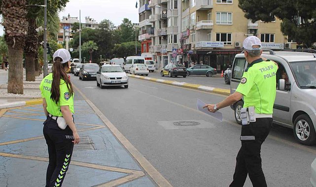 Aydın'da trafik ekiplerinden "KPSS" seferberliği