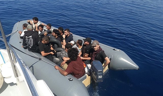 Ayvacık açıklarında 17 kaçak göçmen yakalandı
