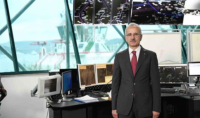 Bakan Uraloğlu: "İstanbul Boğazı'nda 416 milyon ton yük taşındı"