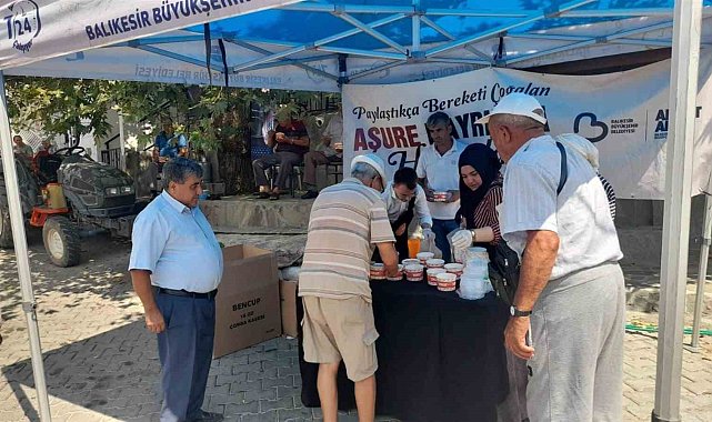 Balıkesir Büyükşehir'den 35 bin kişilik aşure hayrı