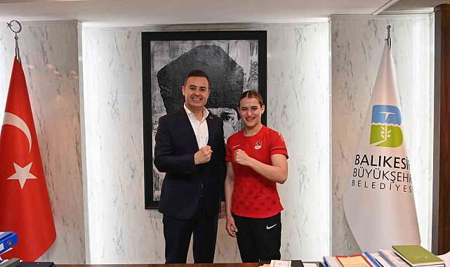 Balıkesir Büyükşehir'den milli sporculara büyük ödül