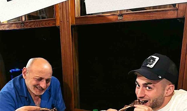 Barış Alper Yılmaz, yıllar sonra babasıyla aynı pozu verdi