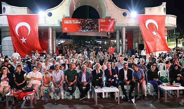 Başakşehirliler 15 Temmuz'da direnişin kahramanlarını andı