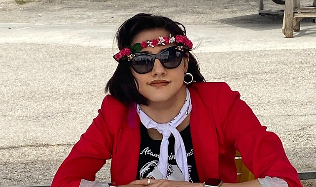 Başarı Onu Her Alanda Öne Çıkarıyor