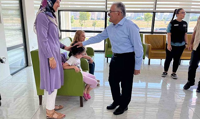 Başkan Büyükkılıç'tan yaz kurslarına ziyaret