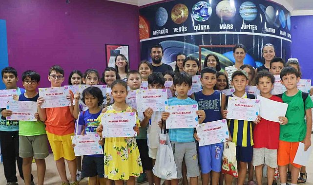 Başkan Çerçioğlu minik öğrencileri bilimle buluşturuyor