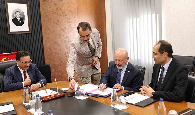 Başkan Çolakbayrakdar: "Kocasinan'ı her alanda kalkındırıyoruz"