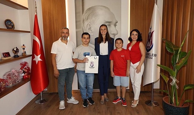 Başkan Durbay, LGS birincisi Eymen Sunmaz'ı misafir etti