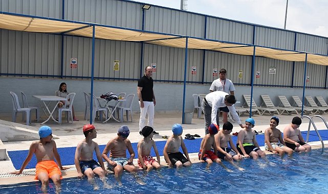 Başkan Durgut yaz spor okullarının sıkı takipçisi