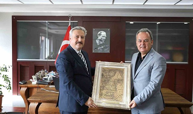 Başkan Palancıoğlu'ndan Melikgazi Kaymakamı Karacan'a ziyaret
