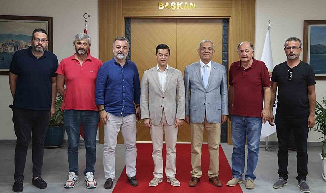 Başkan Ünlü gazetecileri ağırladı