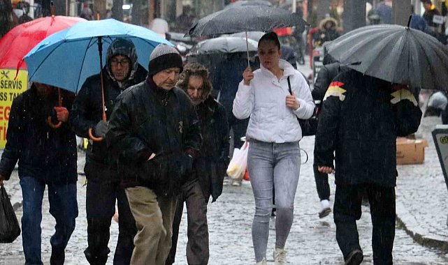 Bayburt için gök gürültülü kuvvetli sağanak yağış uyarısı