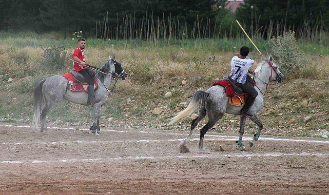 Bayburt'ta 15 Temmuz Demokrasi ve Milli Birlik Günü dolayısıyla cirit düzenlendi