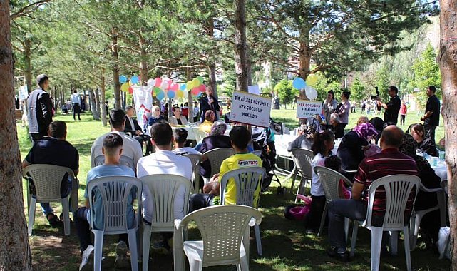 Bayburt'ta Koruyucu Aile Günü oyunlarla kutlandı