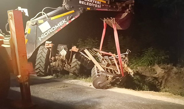 Bilecik'te devrilen traktörün altında kalan sürücü hayatını kaybetti