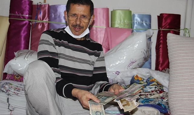 Bu defa yastıktan altın çıktı, vefakar yorgancı altınları teslim etti