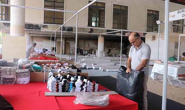 Bu festival tat kaçırdı, zabıta elektrik kablolarını kesti