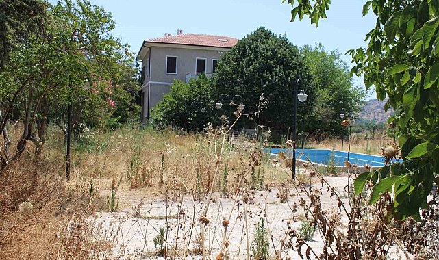 Bu görüntü Menderes'in hatırasına yakışmıyor