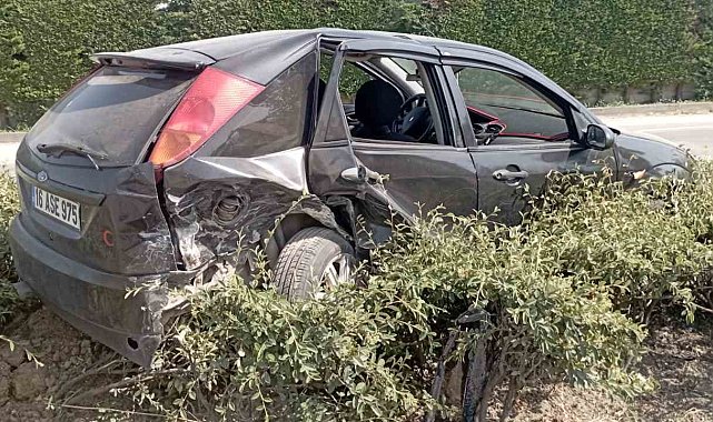 Bursa'da iki otomobilin karıştığı kazada 1 kişi yaralandı