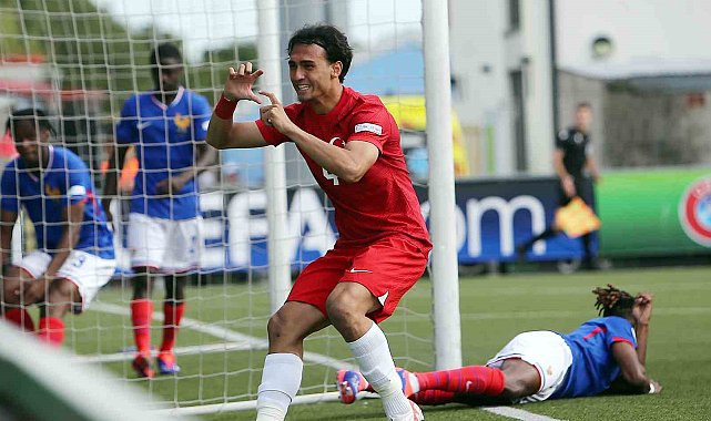 Bursaspor'dan ayrılan Yiğit Fidan, Süper Lig yolunda