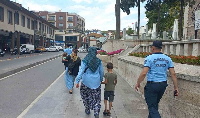 Büyükşehir zabıtası, dilencilere göz açtırmıyor