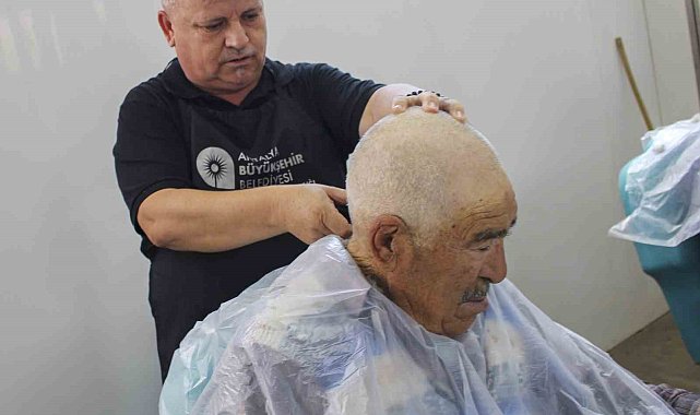 Büyükşehir'in Mobil Kuaför Tırı yaylalarda